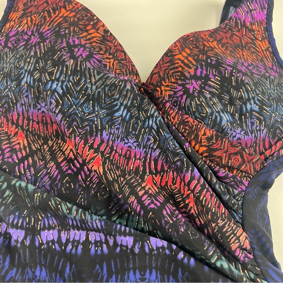 NWOT Miraclesuit Black and Purple Swimsuit - Picture 6 of 9